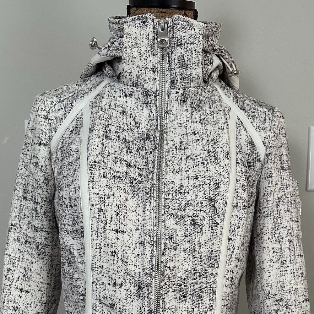 Guess Warm Waterproof Rain Jacket w/ Removable Hood SZ: Small